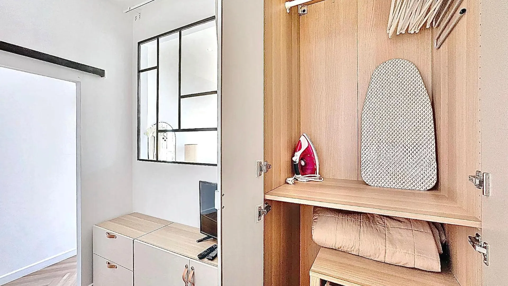 Deluxe Seaview Balcony - 2 Min Palais & Beach Cannes 0*,